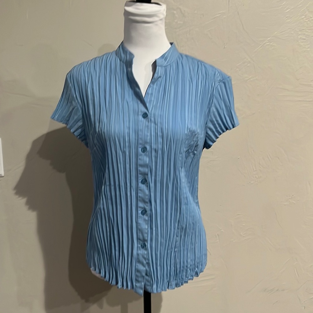 EAST 5th ACCORDION PLEATS BLOUSE…………..142